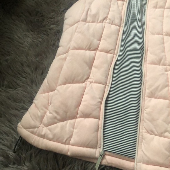 Vest - Picture 2 of 7